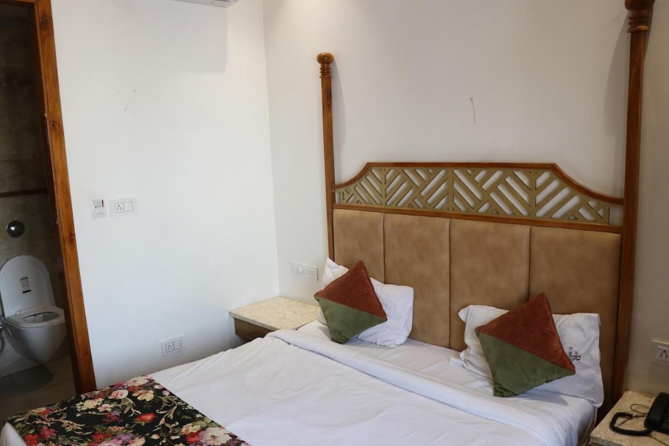 Hotel Rv Golden Amritsar Luaran gambar